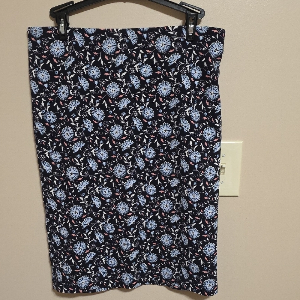 LOFT Floral Pencil Skirt - Black and Blue